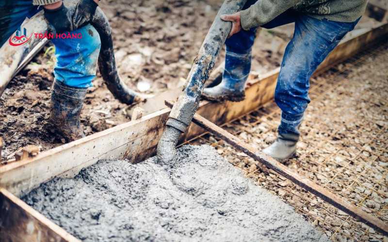 Các lưu ý khi trộn xi măng với cát xây tường